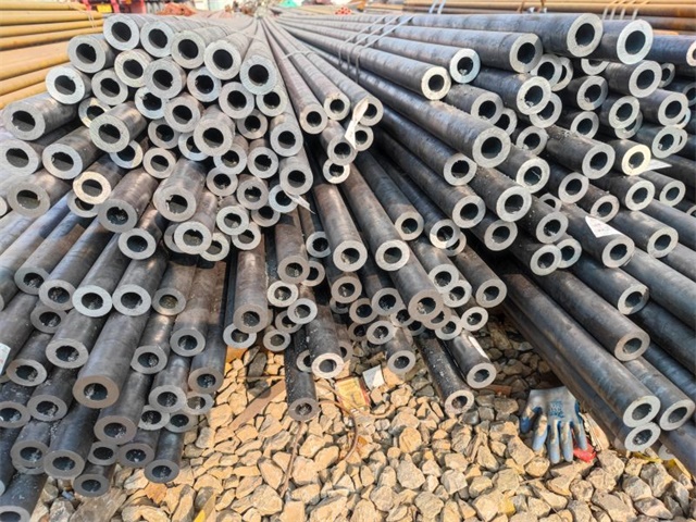 天津42CrMo小口径无缝钢管